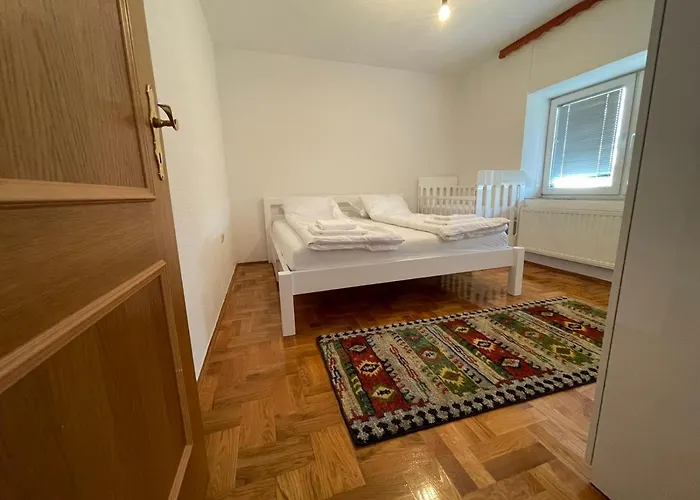 Apartment Apartman Green